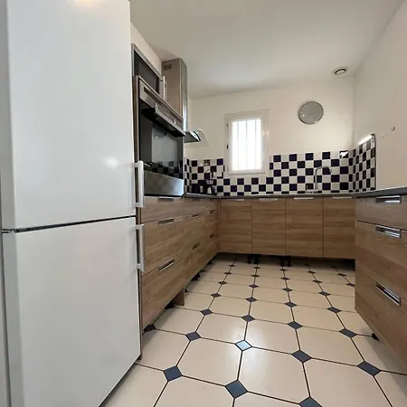 Ile D'oleron - Georges D'oleron- Maison 5 Couchages Sgo000-128 Сен-Жорж-д'Олерон